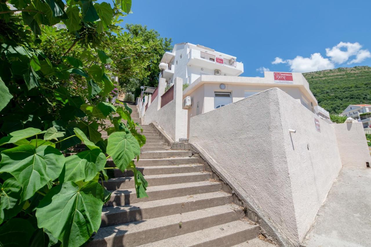 Apartments Vjera Petrovac 외부 사진