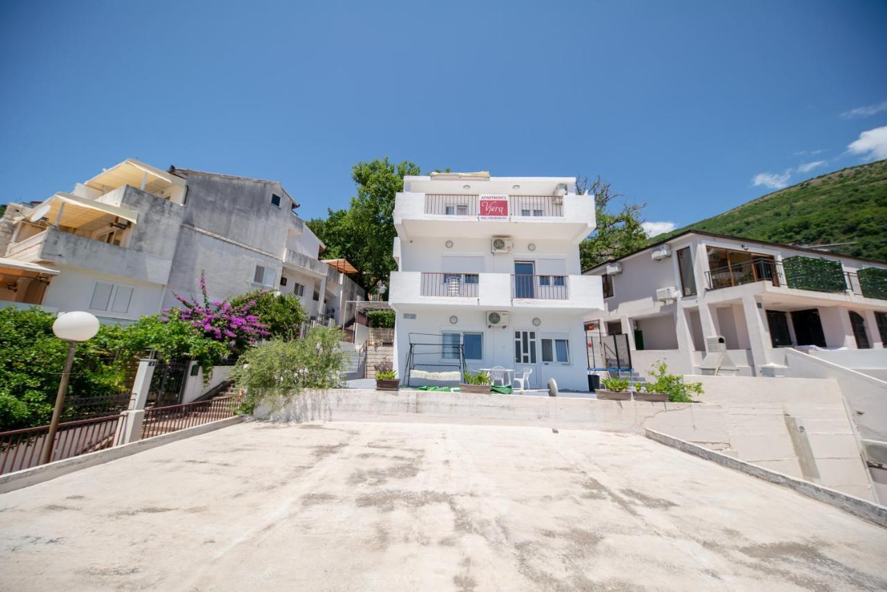 Apartments Vjera Petrovac 외부 사진
