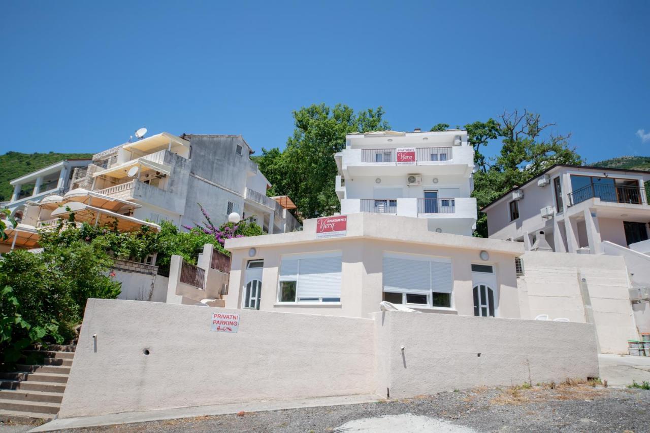Apartments Vjera Petrovac 외부 사진