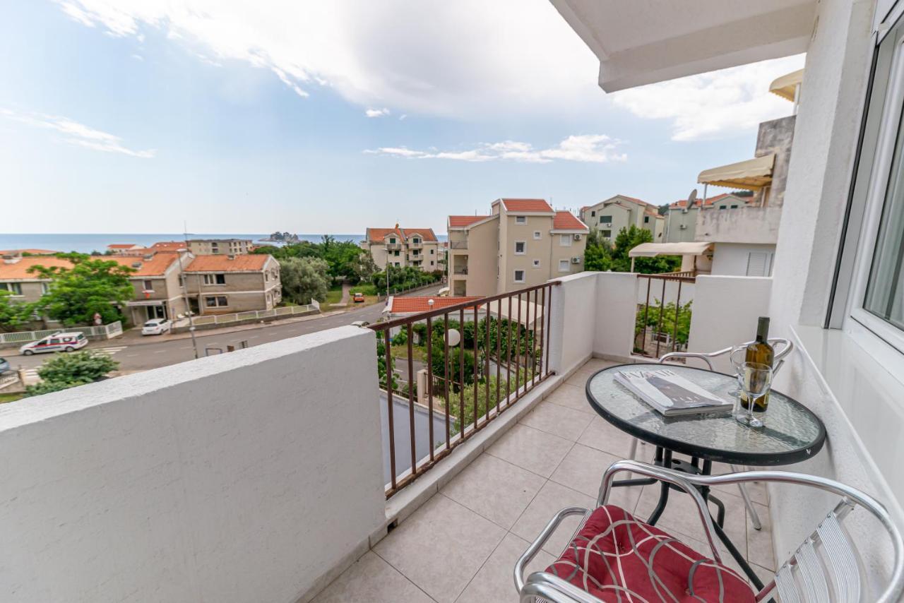 Apartments Vjera Petrovac 외부 사진