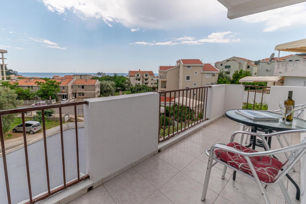 Apartments Vjera Petrovac 외부 사진
