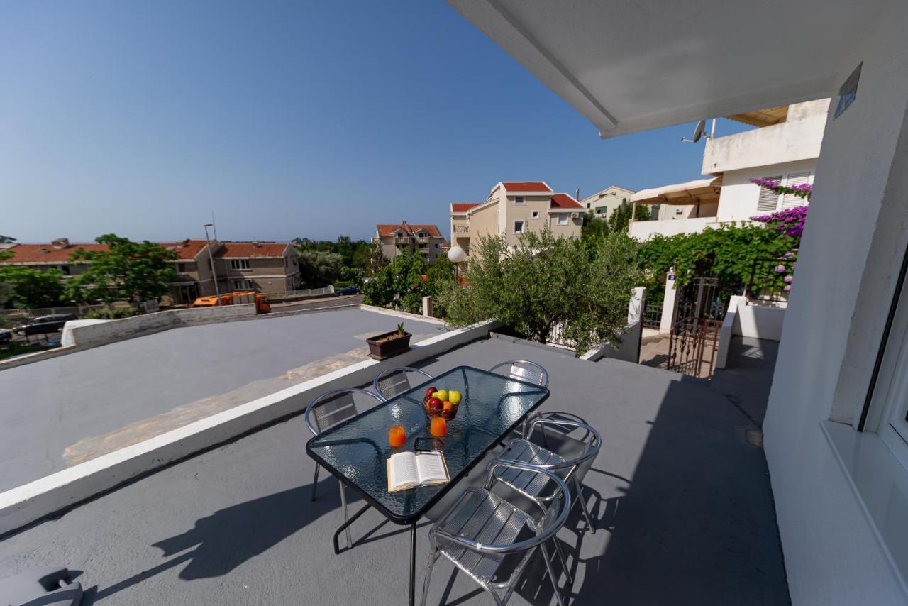 Apartments Vjera Petrovac 외부 사진
