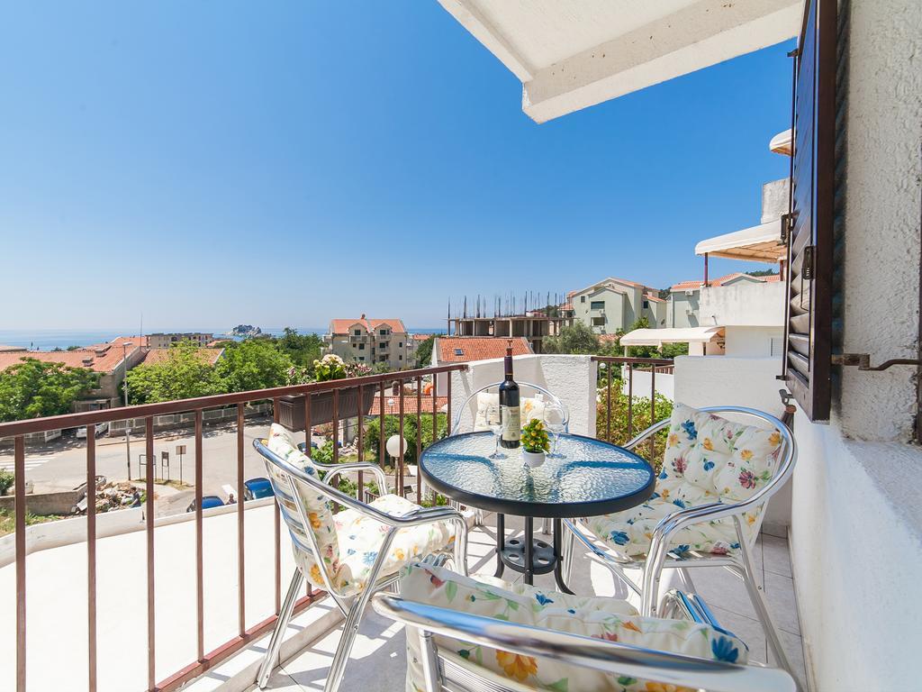 Apartments Vjera Petrovac 외부 사진