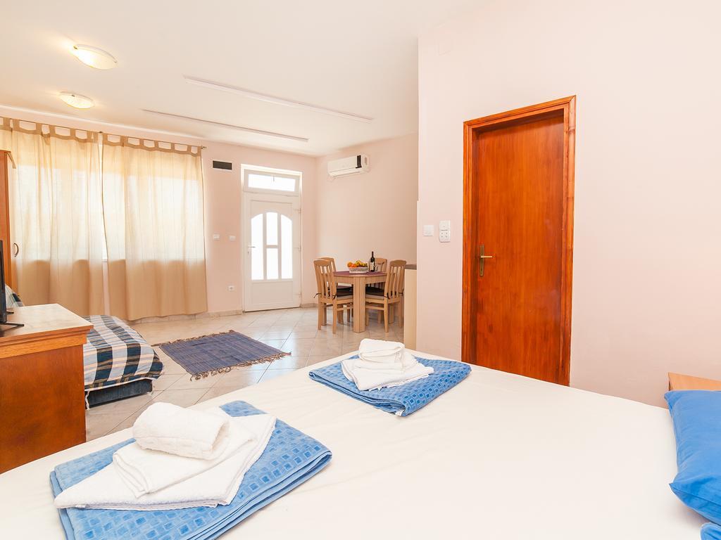 Apartments Vjera Petrovac 외부 사진