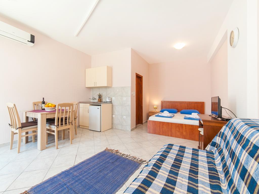 Apartments Vjera Petrovac 외부 사진