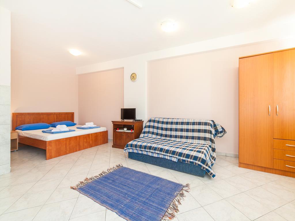 Apartments Vjera Petrovac 외부 사진