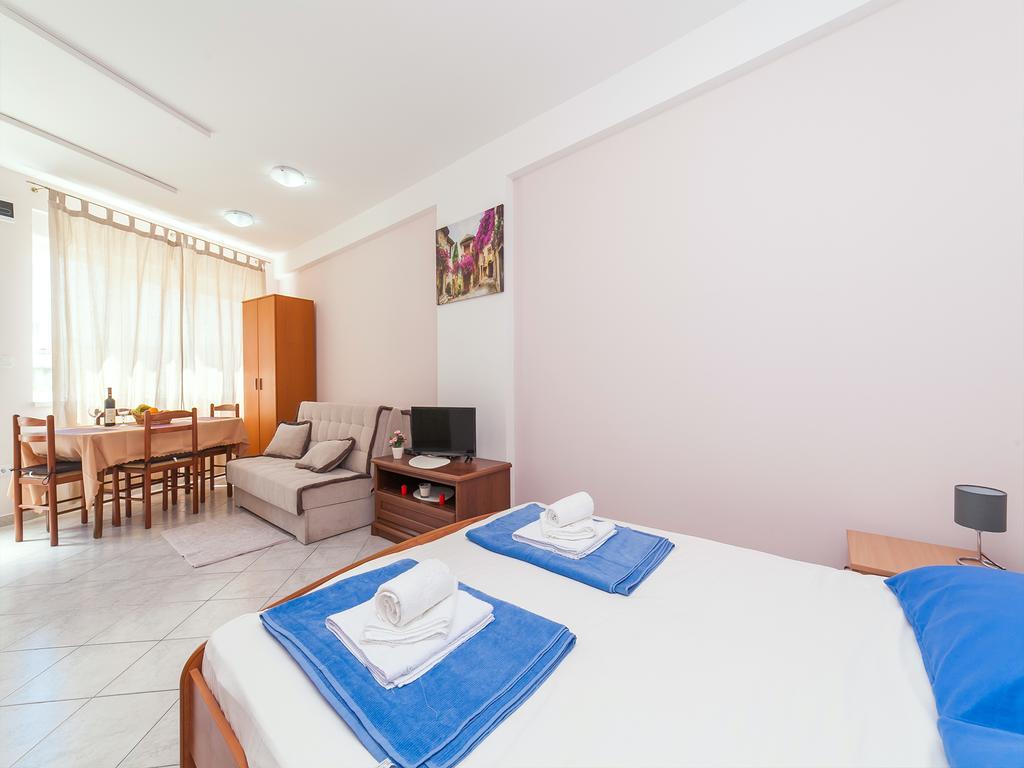 Apartments Vjera Petrovac 외부 사진