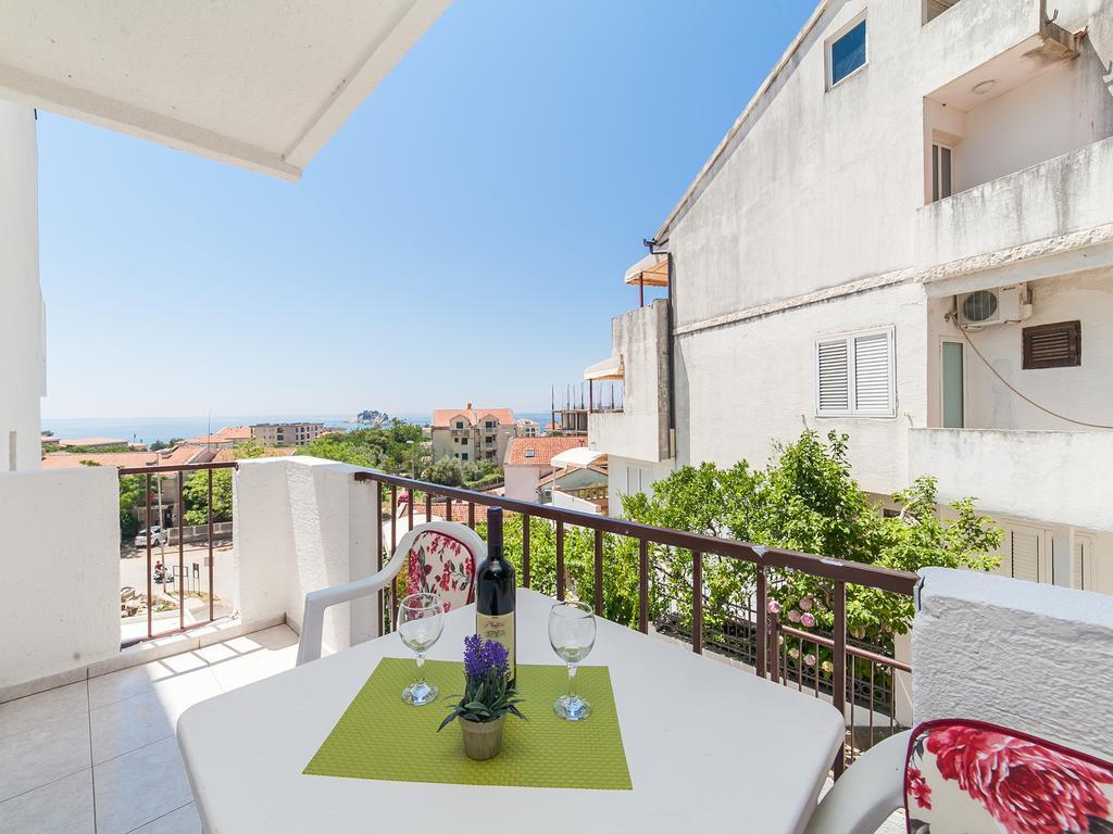 Apartments Vjera Petrovac 외부 사진